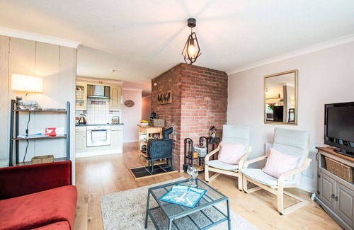 East Lewiston House | Wonderful private villa for 6 people with TV, patio and panoramic view