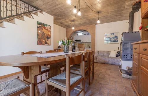 Bolognola House | Wonderful private villa for 8 people with WIFI, TV, balcony, pets allowed and panoramic view