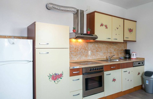 Cesarica House | Wonderful private villa for 12 people with WIFI, private pool, A/C, TV, terrace and parking