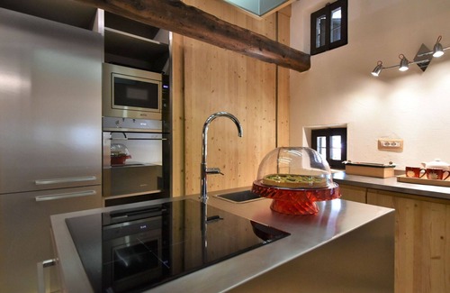 Madesimo House | Wonderful private villa for 8 guests with WIFI, hot tub, TV, terrace and pets allowed