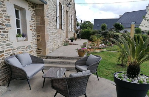 Lannion House | Wonderful private villa for 7 guests with WIFI, TV, terrace, pets allowed and parking