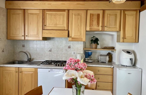 Verceia House | Wonderful private villa for 3 people with WIFI, TV, terrace and pets allowed