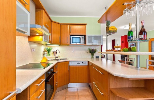 Dolni Chabry Villa | Wonderful private villa for 8 people with private pool, WIFI, TV and terrace