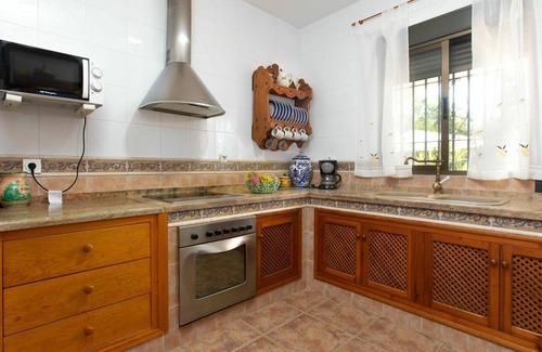 Motril House | Wonderful private villa for 5 people with WIFI, private pool, A/C, TV, terrace and pets allowed