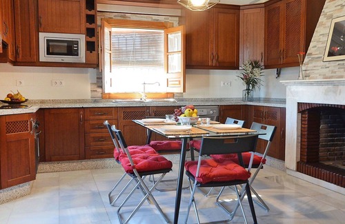 Baena House | Wonderful private villa for 8 guests with WIFI, A/C, private pool, TV and patio