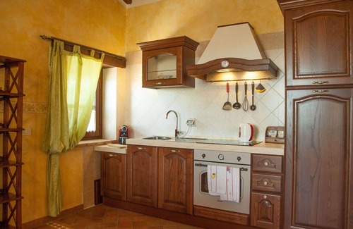 Loreto Villa | Wonderful private villa for 8 people with WIFI, private pool, terrace and pets allowed
