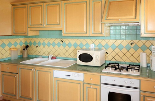 Valreas House | Wonderful private villa for 8 guests with WIFI, TV and terrace