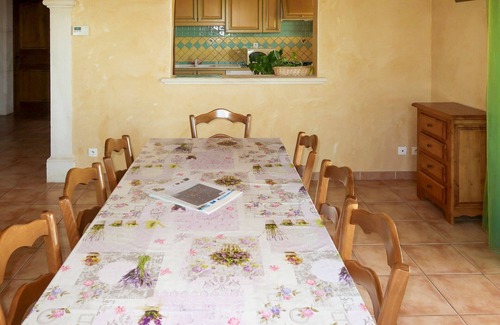 Valreas House | Wonderful private villa for 8 guests with WIFI, TV and terrace