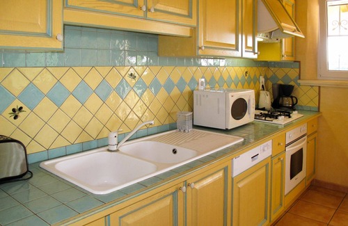 Valreas House | Wonderful private villa for 8 guests with WIFI, TV and terrace