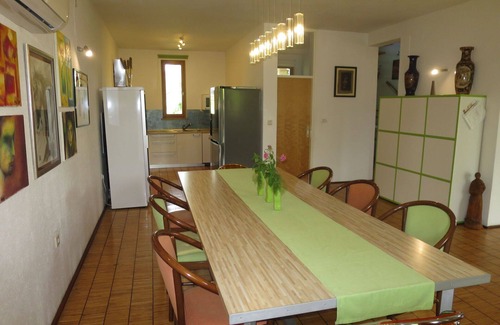 Rovanjska House | Wonderful private villa for 8 guests with WIFI, A/C, hot tub, private pool, TV, terrace and park.