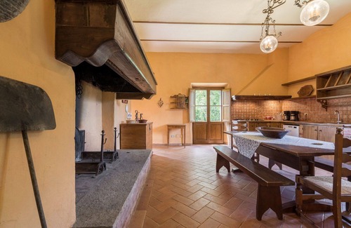 Bucine Villa | Wonderful private villa with A/C, private pool, WIFI, patio, pets allowed and panoramic view