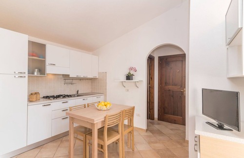 Badesi House | Wonderful private villa for 4 guests with pool, A/C, TV, terrace and pets allowed