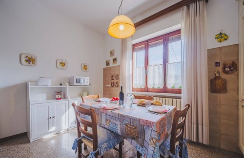 Marina di Massa House | Wonderful private villa for 4 guests with WIFI, A/C, TV and terrace