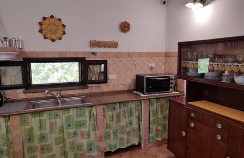 Villaggio delle Mimose House | Wonderful private villa for 4 people with TV and panoramic view