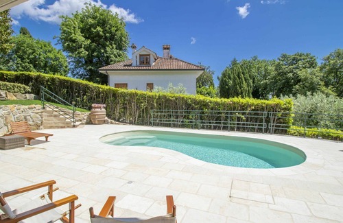 Sutri Villa | Wonderful private villa for 11 people with WIFI, A/C, private pool, TV, terrace and pets allowed