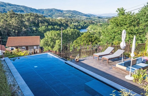 Ponte de Lima Villa | Wonderful private villa for 12 people with private pool, WIFI, TV and patio