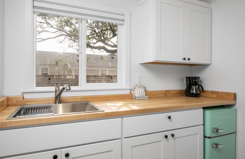 Manzanita Condo | Wonderful Rockaway Location, *Pet Friendly*, Newly Remodeled, Walk to Beach and Downtown, Unit 2