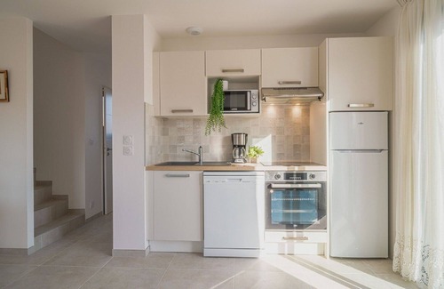 Sainte-Marie-Plage House | Wonderful villa for 4 guests with A/C, TV, terrace and pets allowed