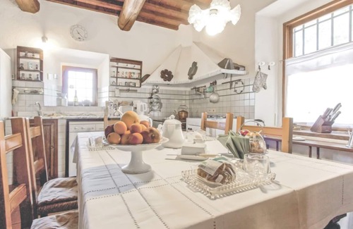 Rignano sull'Arno Villa | Wonderful villa for 6 guests with WIFI, private pool, TV and panoramic view