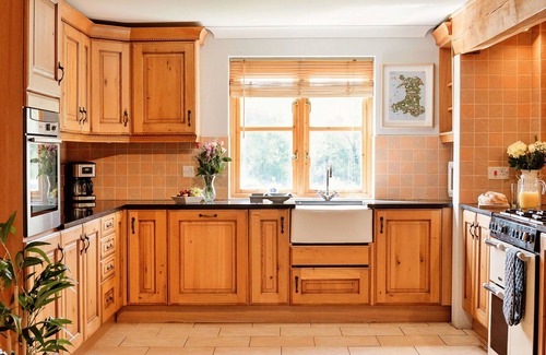 Devils Bridge House | Wonderful villa for 12 people with hot tub, WIFI and pets allowed