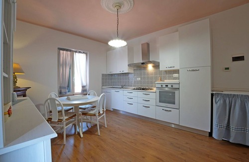 Aulla Villa | Wonderful villa for 4 guests with A/C, WIFI, TV, terrace and pets allowed, close to La Spezia