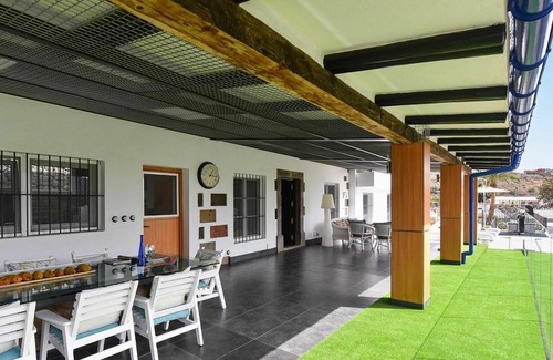 Aguimes Villa | Wonderful villa for 6 people with A/C, WIFI, pool, TV, patio and parking