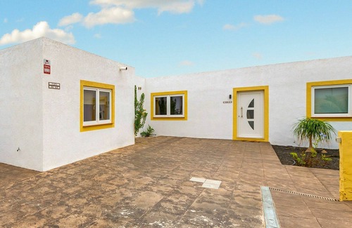 Parque Holandes House | Wonderful villa for 6 people with private pool, WIFI, TV and terrace