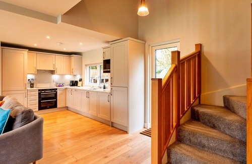 Dorsington House | Wonderful villa for 8 people with WIFI, TV and pets allowed