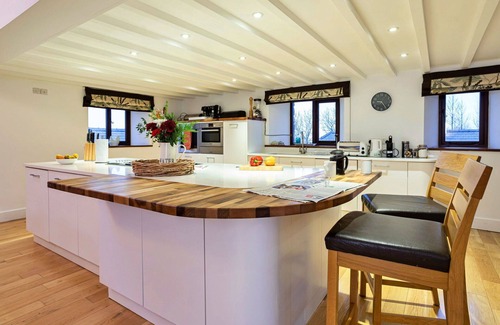 Bretherdale House | Wonderful villa for 10 people with WIFI, TV and parking