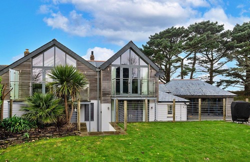 Ruan High Lanes House | Wonderful villa for 8 guests with WIFI and terrace