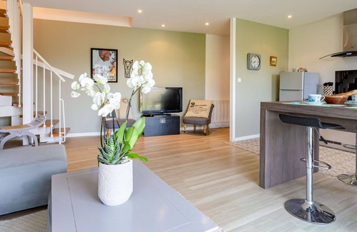 Fontaine-Henry House | Wonderful villa for 5 guests with WIFI, TV and terrace