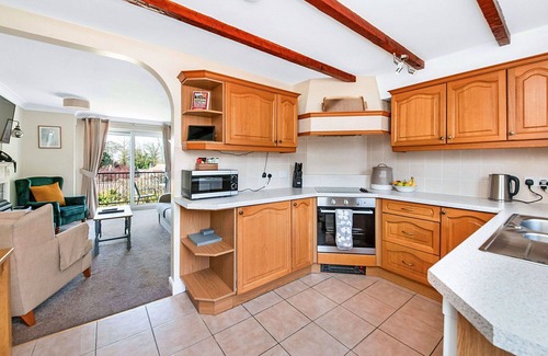 Thirsk House | Wonderful villa for 4 people with WIFI, hot tub, pool and terrace