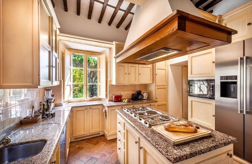 Lucca Villa | Wonderful villa with private pool, WIFI, A/C, TV, terrace and panoramic view, close to Lucca