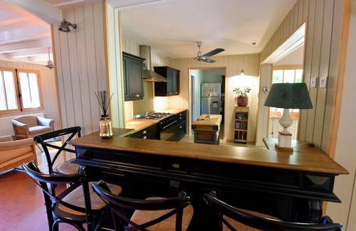 Piraillan House | Wonderfully newly renovated Landaiser house with heated pool