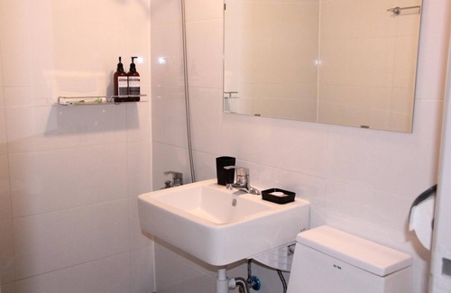 Suyeong-Gu Hotel | Wood House Hotel