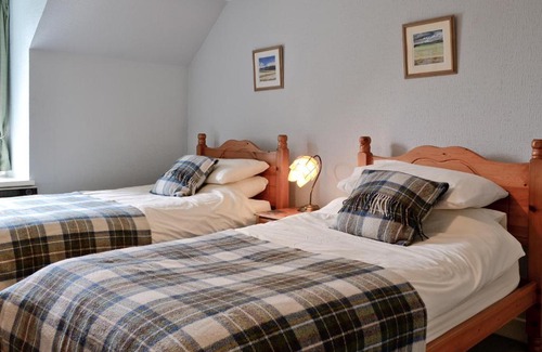 Fort Augustus House | Woodbine Cottage