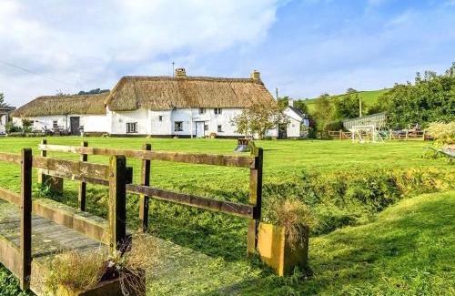 Colyton House | Woodbridge Farm