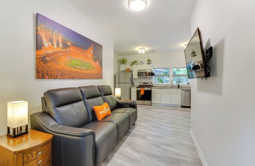 Clemson Cottage | Wooded Cottage - 3 Mi to Clemson University