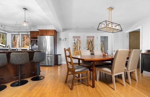 Bellaire House | Wooded & Quiet, but Downtown. Spacious Home w/Smokeless Fire Pit, Barrel Sauna