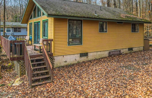 Gouldsboro Cabin | Wooded retreat with indoor pool, beach access, firepit & deck - near attractions