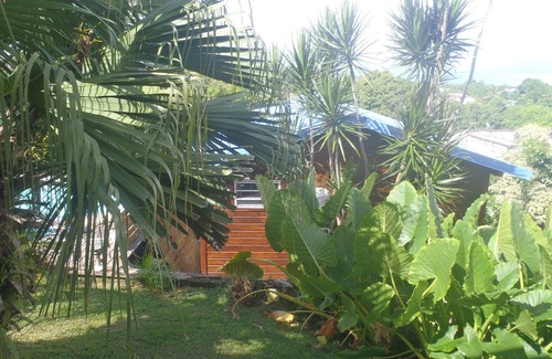 Capesterre-Belle-Eau House | wooden bungalow with nice sea view