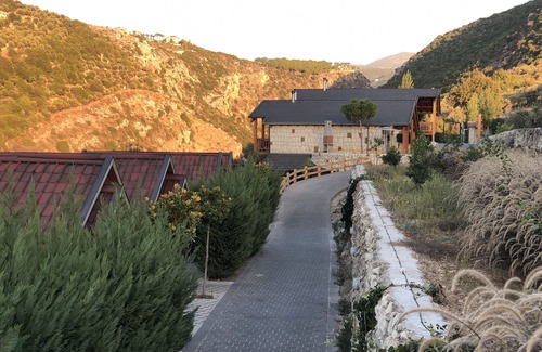 Kaftoun House | Wooden Bungalow