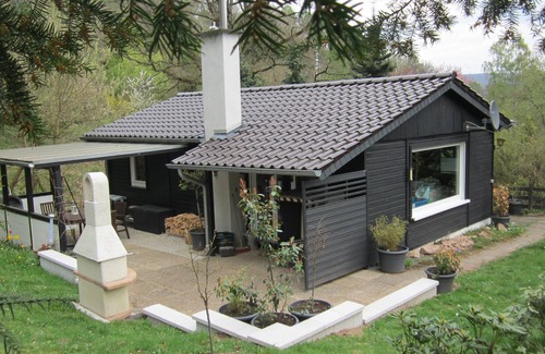 Veckerhagen House | Wooden bungalow in the Reinhardswald nature park with 1,000 m² of land - near Kassel