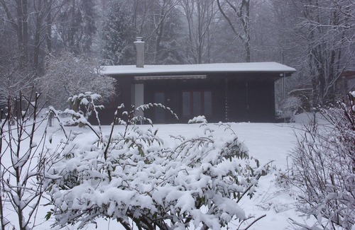 Weiskirchen House | Wooden house in the countryside - far away from the hustle and bustle of everyday life lies our vacation home-Am-Wäldchen