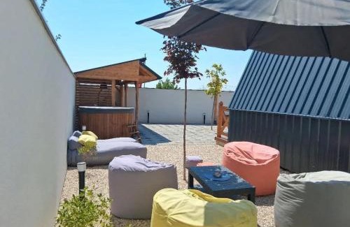 Skopje Region Villa | Wooden Villa Cardinals