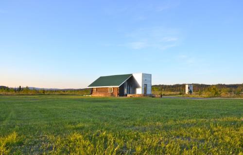 Prince George Cabin | Woodhouse Cottages And Ranch