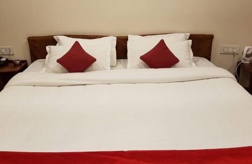 Shillong Hotel | Woodland Hill Stay