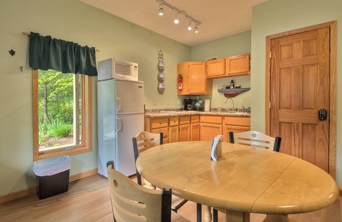 Bayfield Apartment | Woodland Lodging | Cozy Forest Apartment