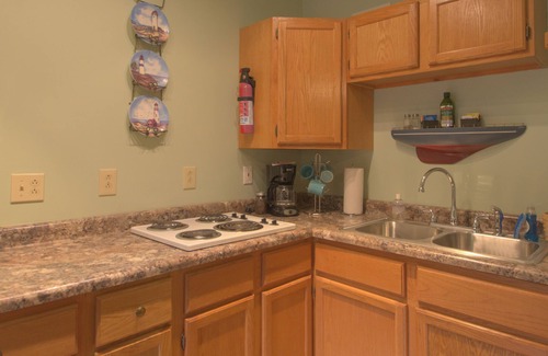 Bayfield Apartment | Woodland Lodging | Cozy Forest Apartment