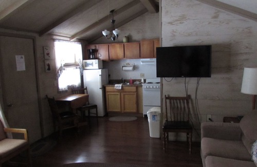 Grayling Hotel | Woodland Motor Lodge